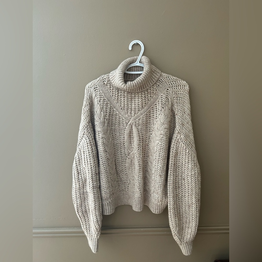 H&M turtle neck sweater